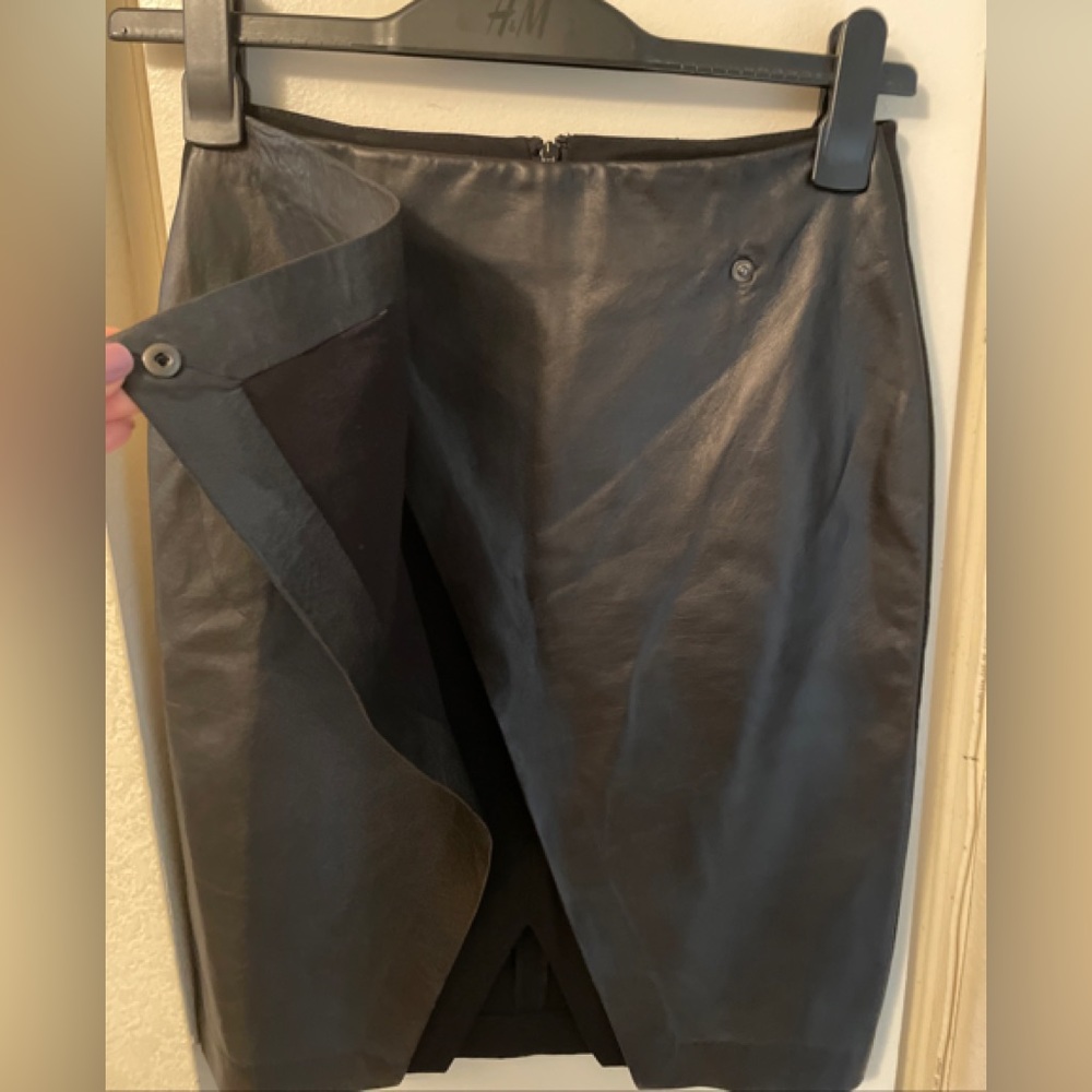 theory front leather wrap skirt sz 2